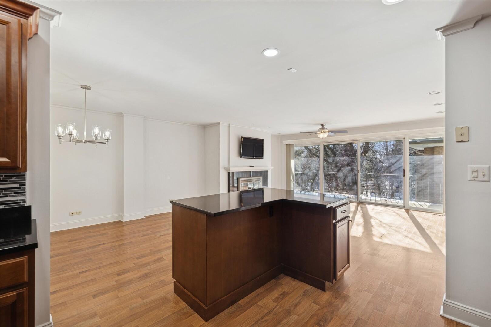 1 Oak Brook Club Drive #A310, Oak Brook, IL 60523