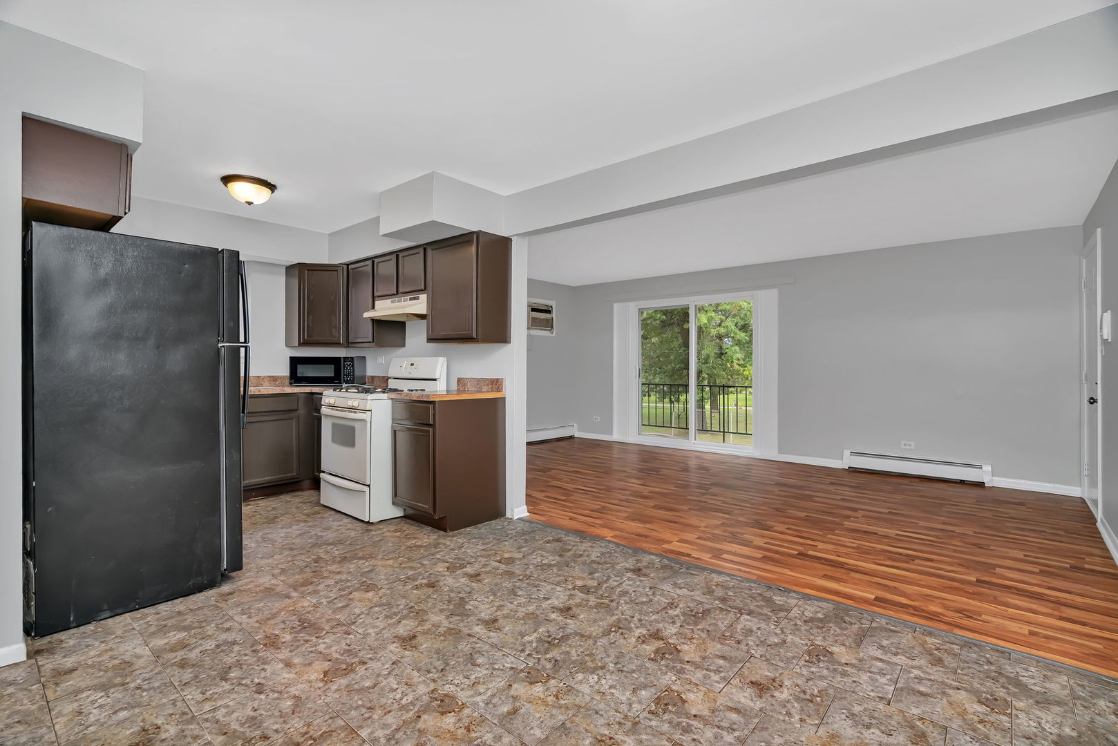 649 Jeffery Avenue, Calumet City, IL 60409