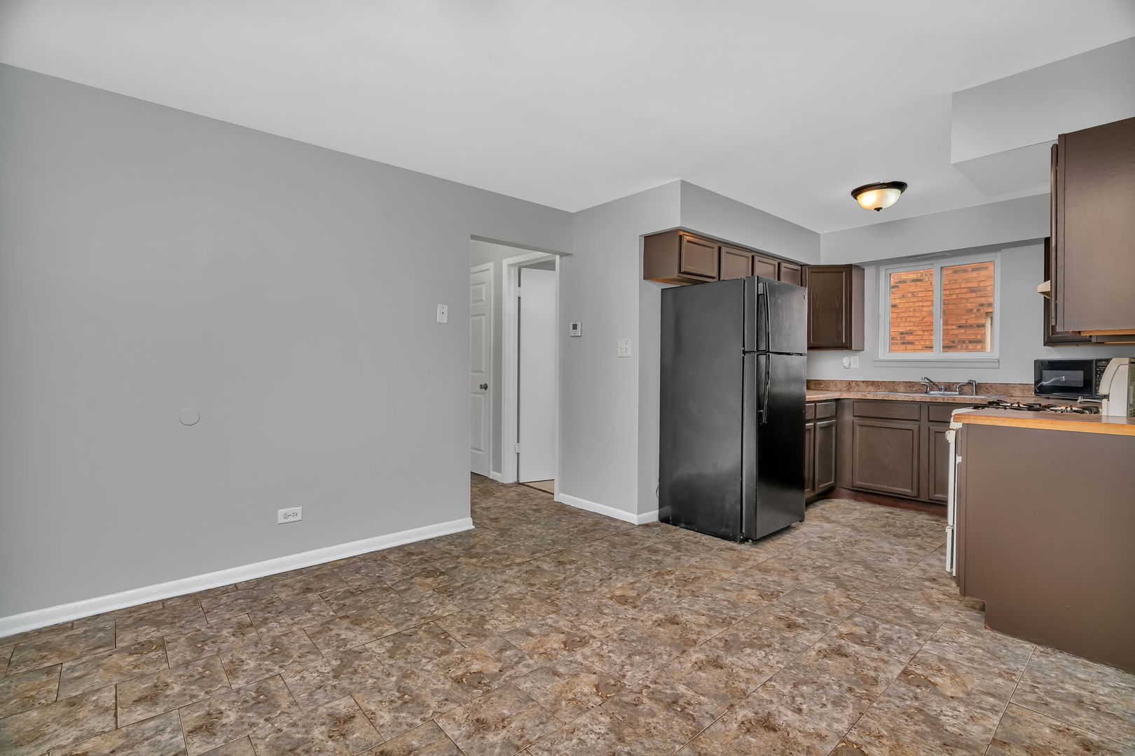 649 Jeffery Avenue, Calumet City, IL 60409