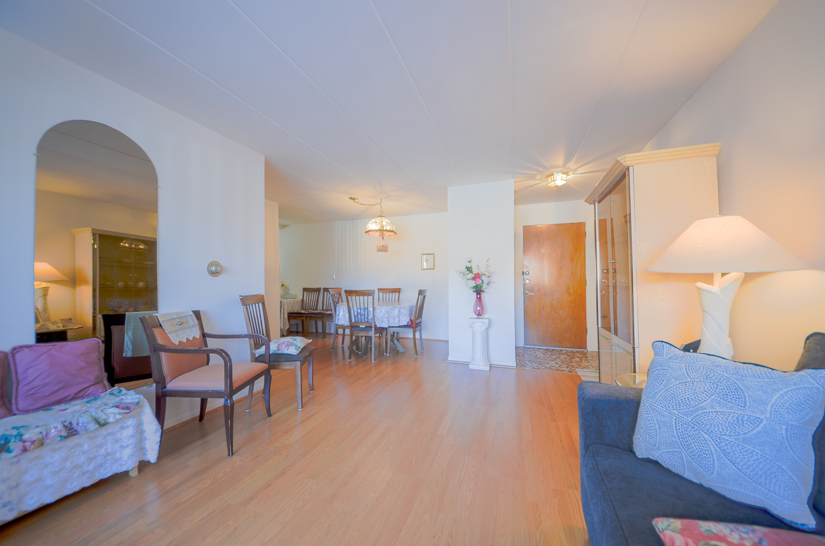 2521 Thatcher Avenue #2D, River Grove, IL 60171