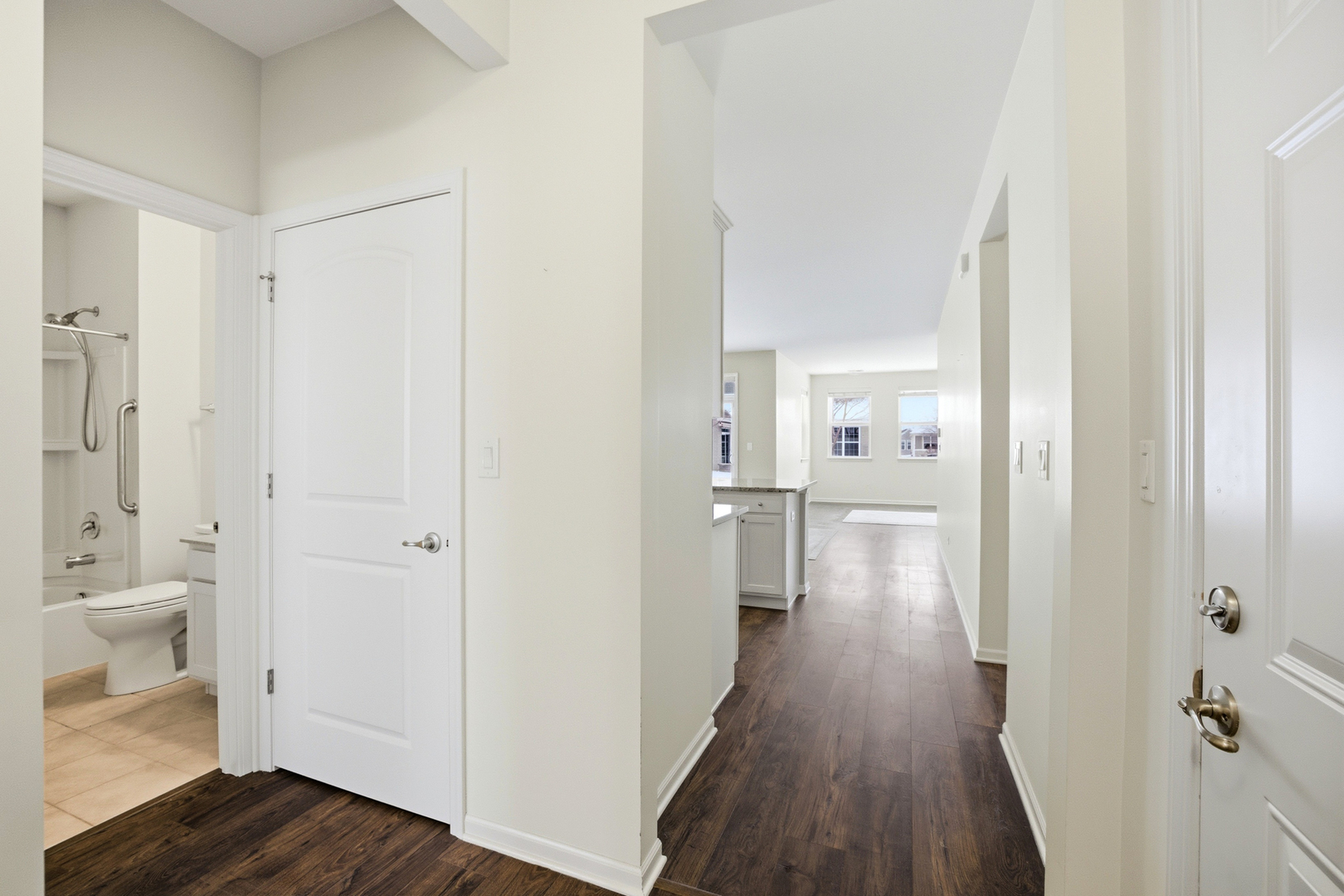 935 Carolina Court, Pingree Grove, IL 60140