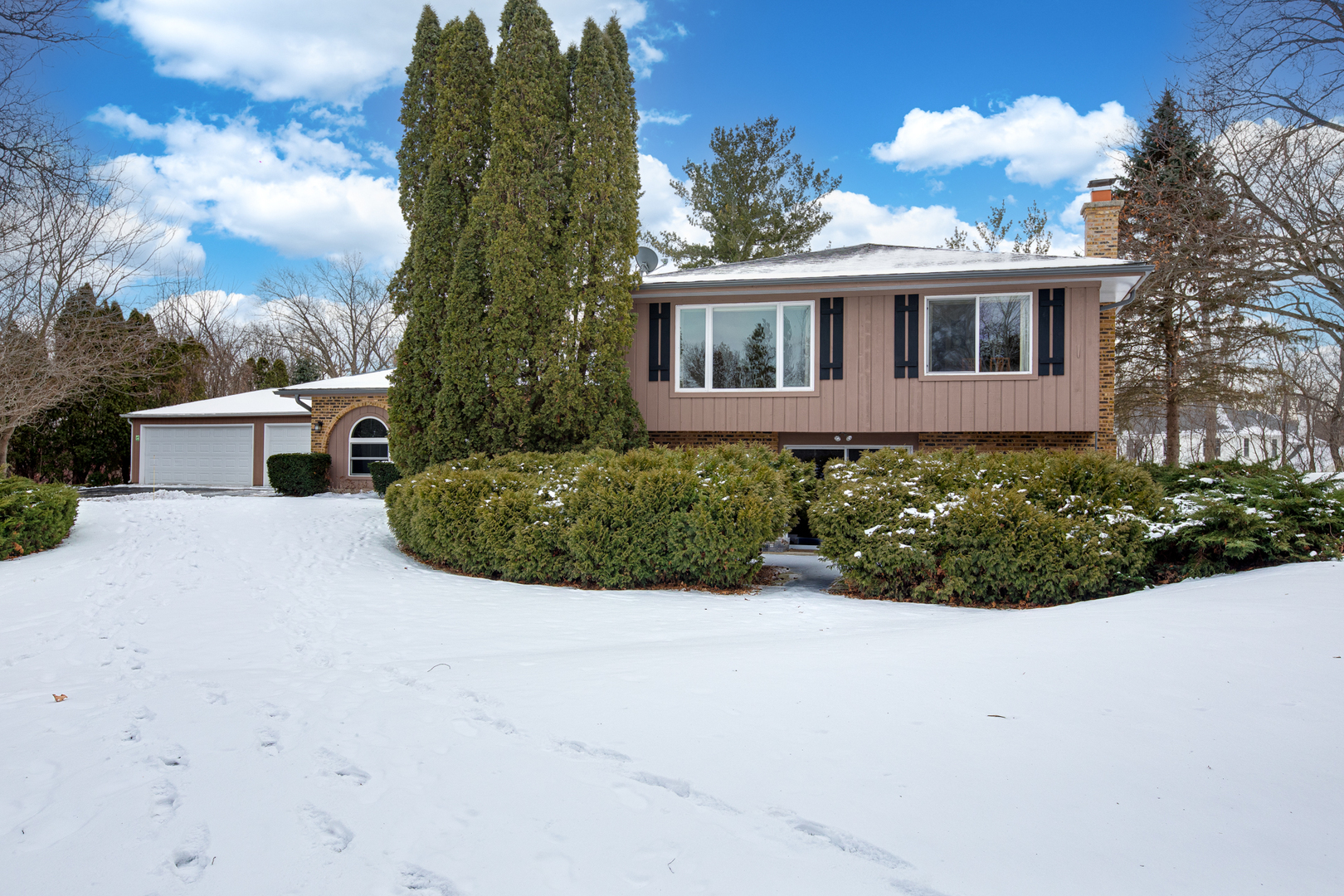 West Chicago, IL 60185