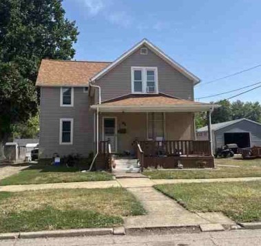 45 N 7th Avenue, Canton, IL 61520