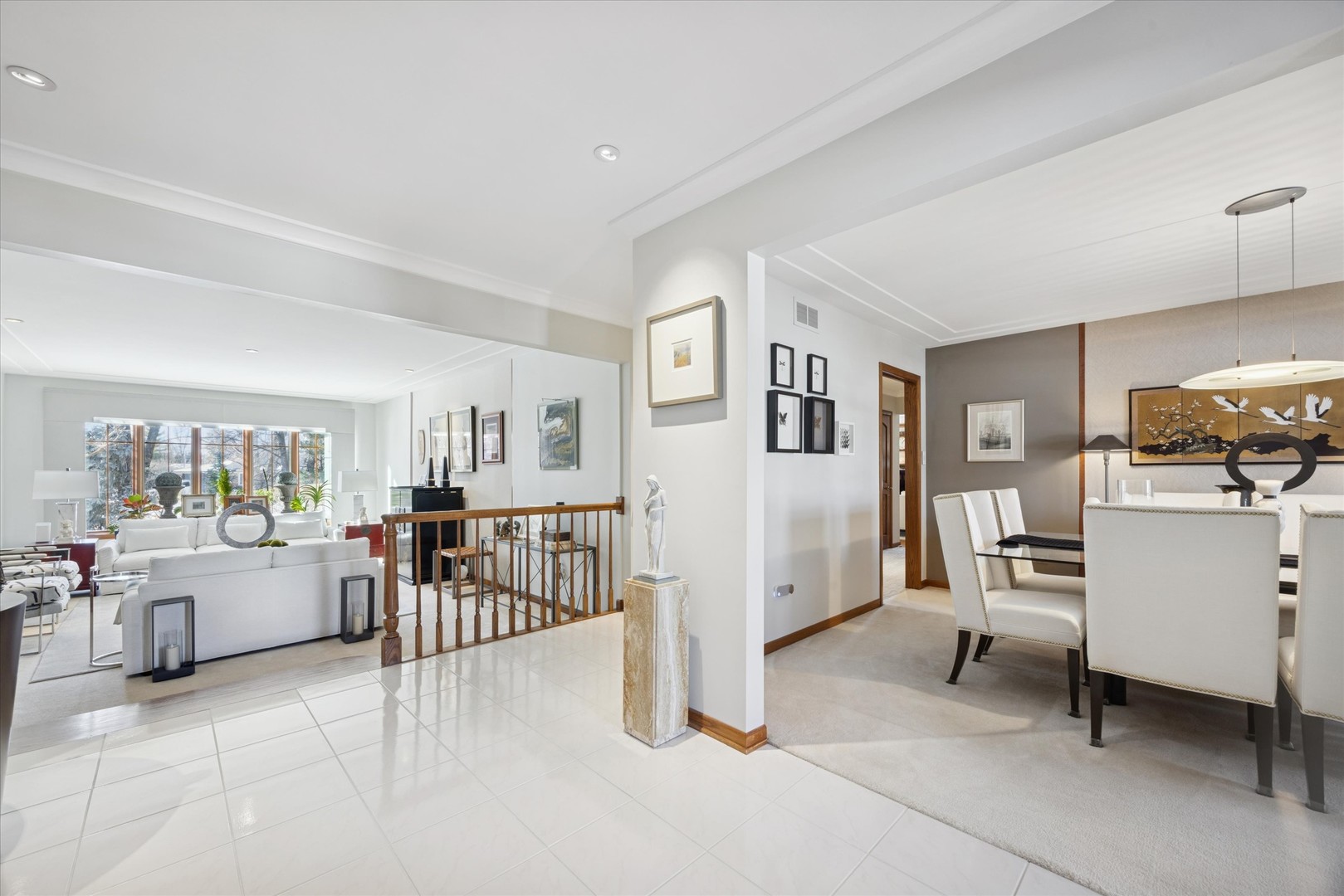 447 Stratford Lane, Willowbrook, IL 60527