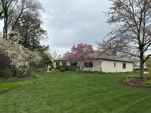 447 Stratford Lane, Willowbrook, IL 60527