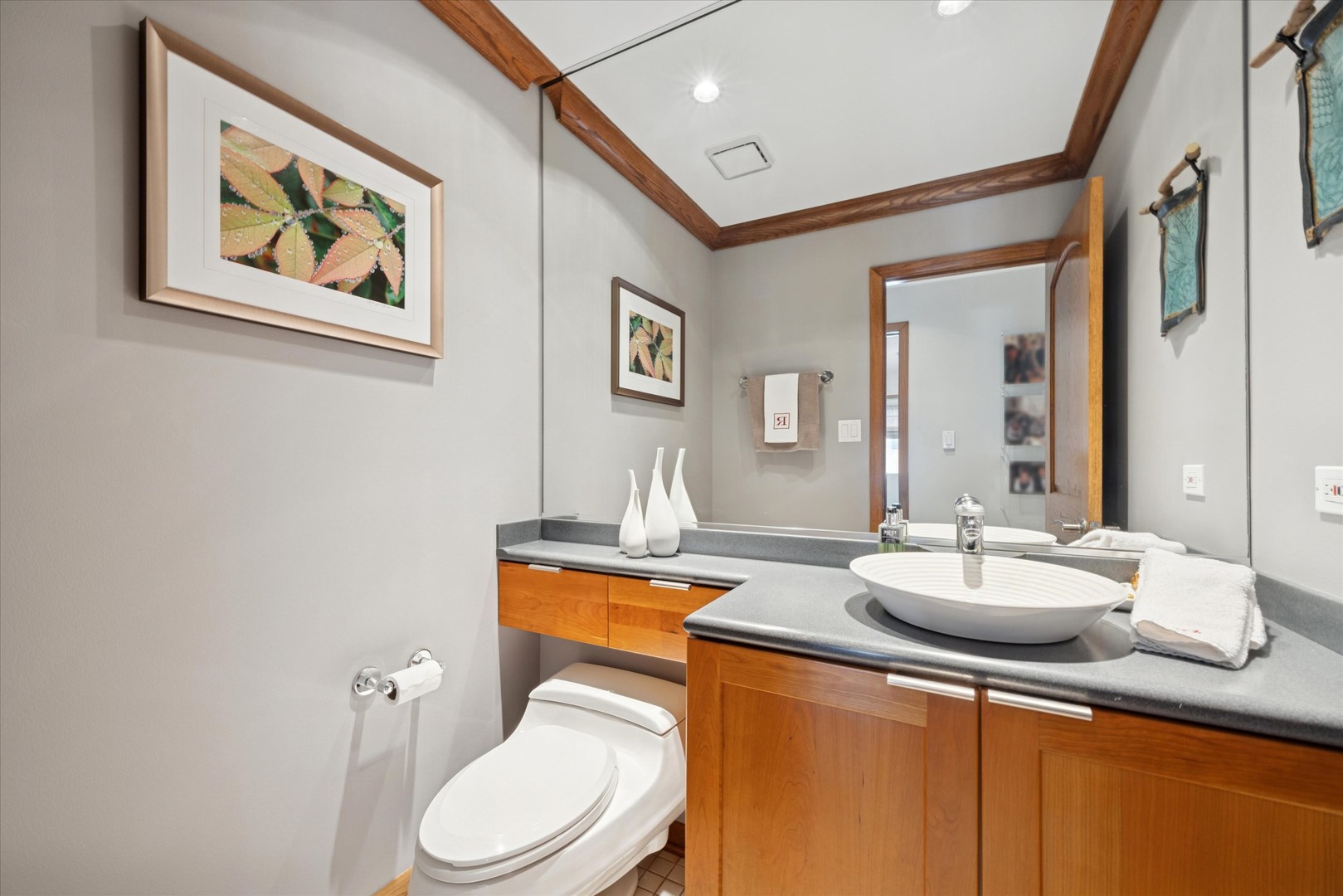 447 Stratford Lane, Willowbrook, IL 60527