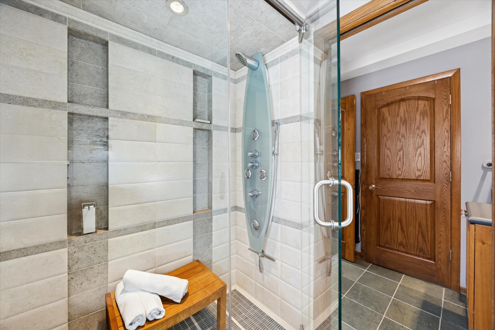 447 Stratford Lane, Willowbrook, IL 60527