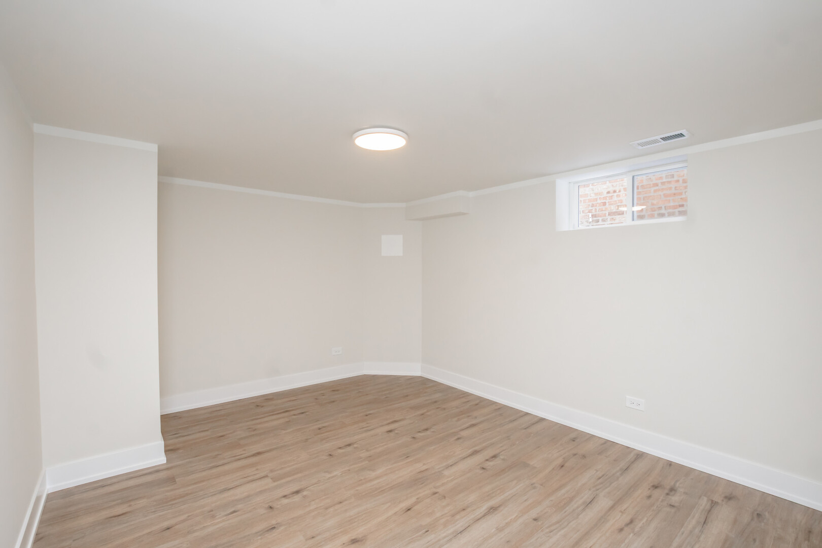 9800 S Drexel Avenue, Chicago, IL 60628