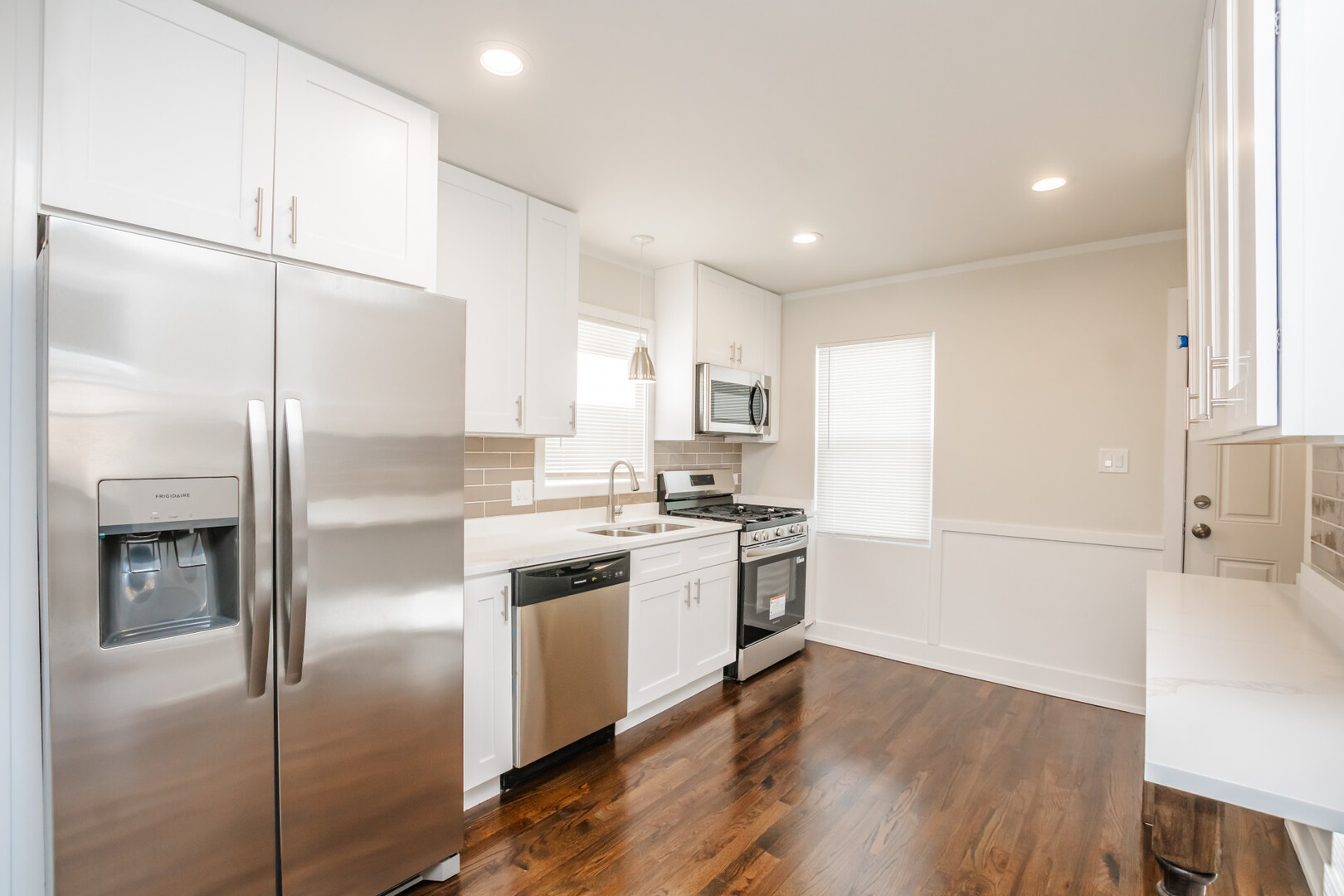 9800 S Drexel Avenue, Chicago, IL 60628