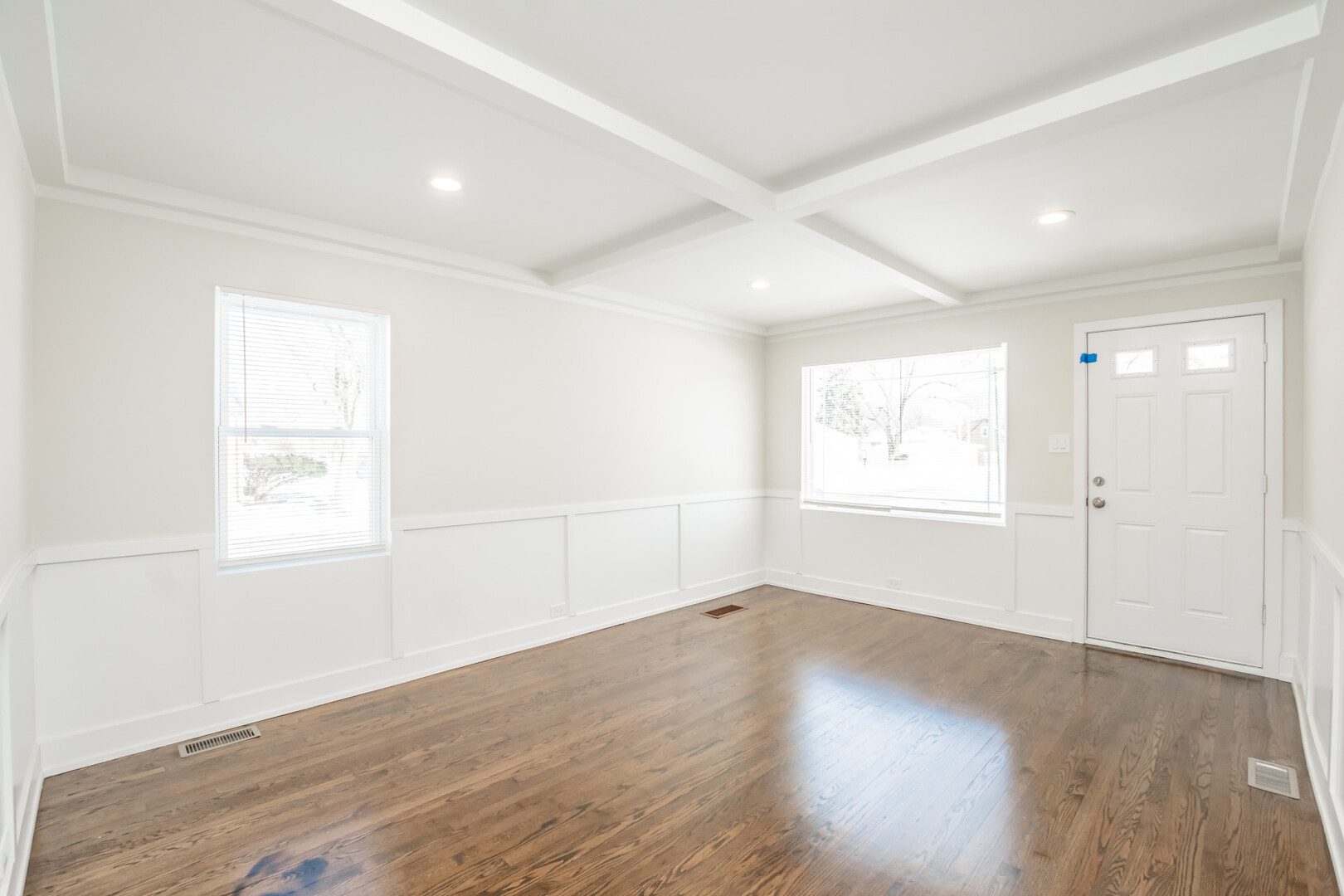 9800 S Drexel Avenue, Chicago, IL 60628