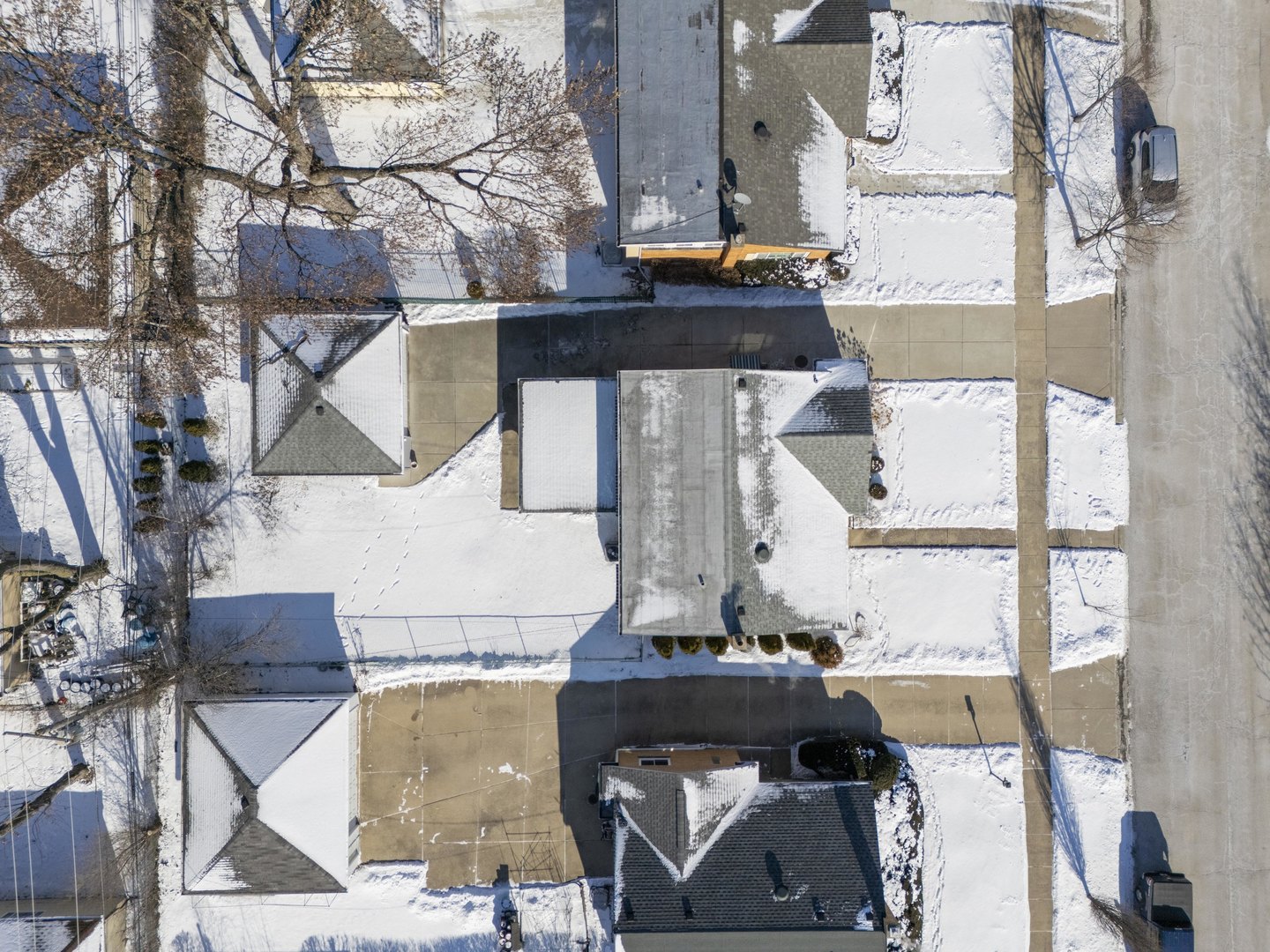 8832 Osceola Avenue, Morton Grove, IL 60053