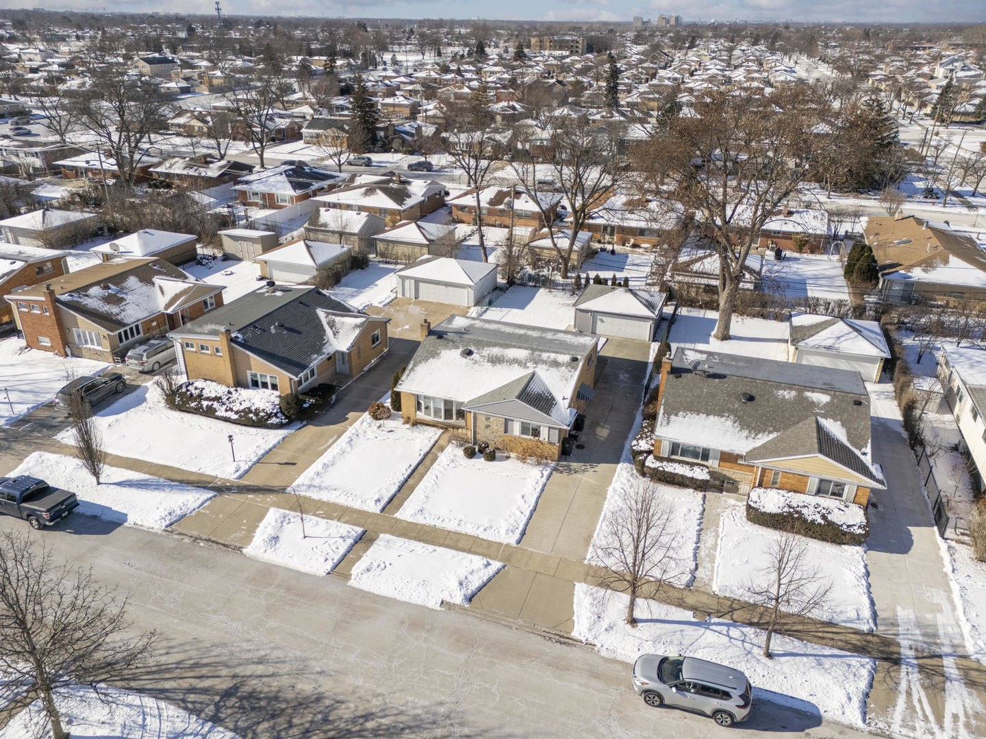 8832 Osceola Avenue, Morton Grove, IL 60053