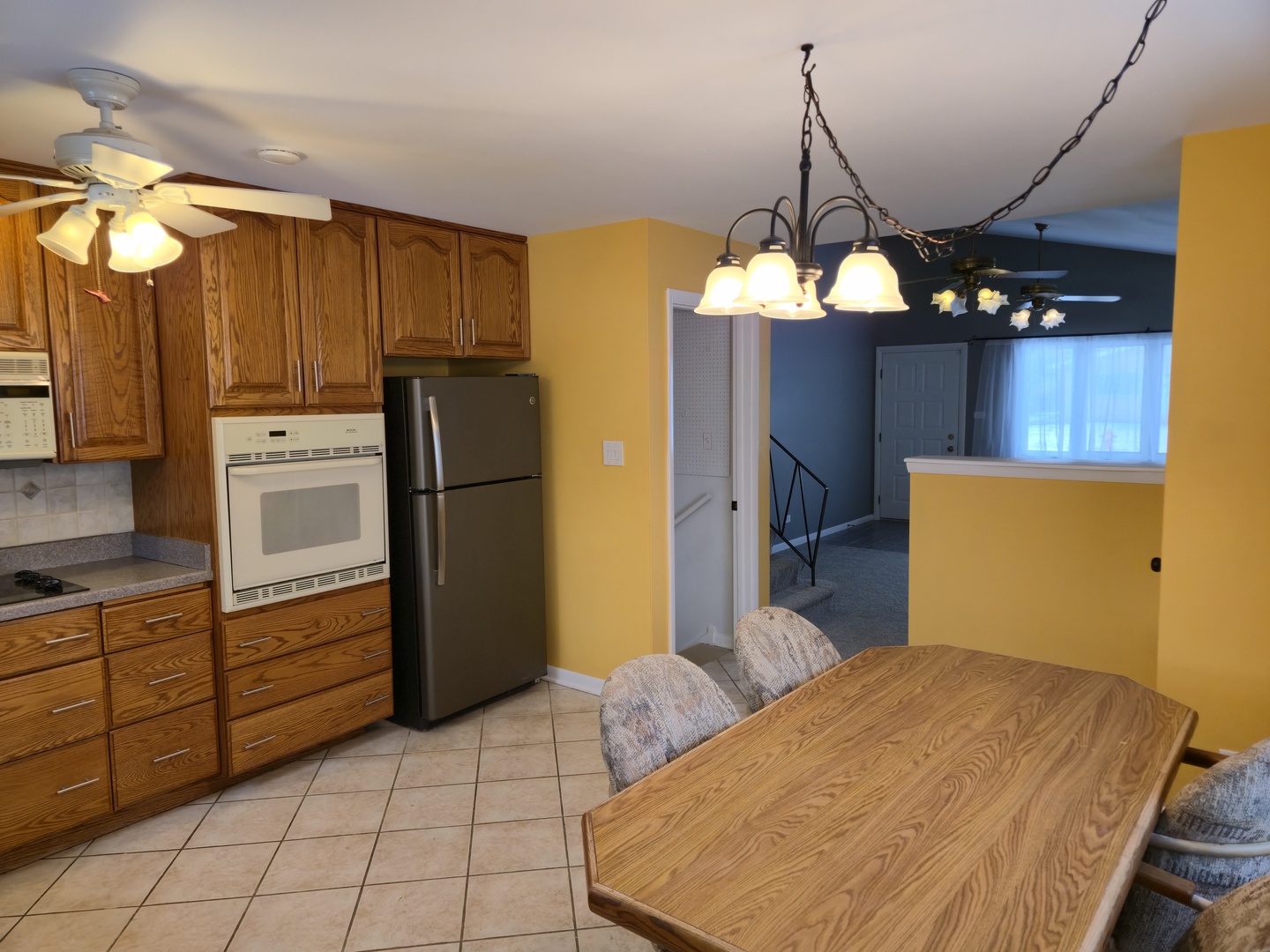 14927 Kenton Avenue, Midlothian, IL 60445