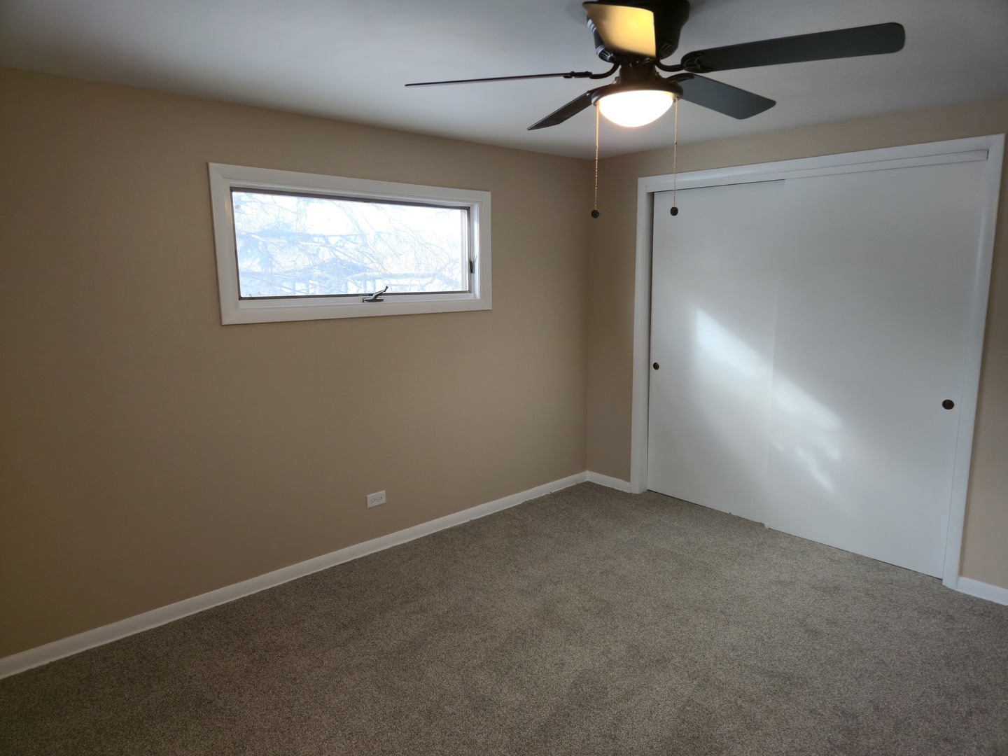 14927 Kenton Avenue, Midlothian, IL 60445