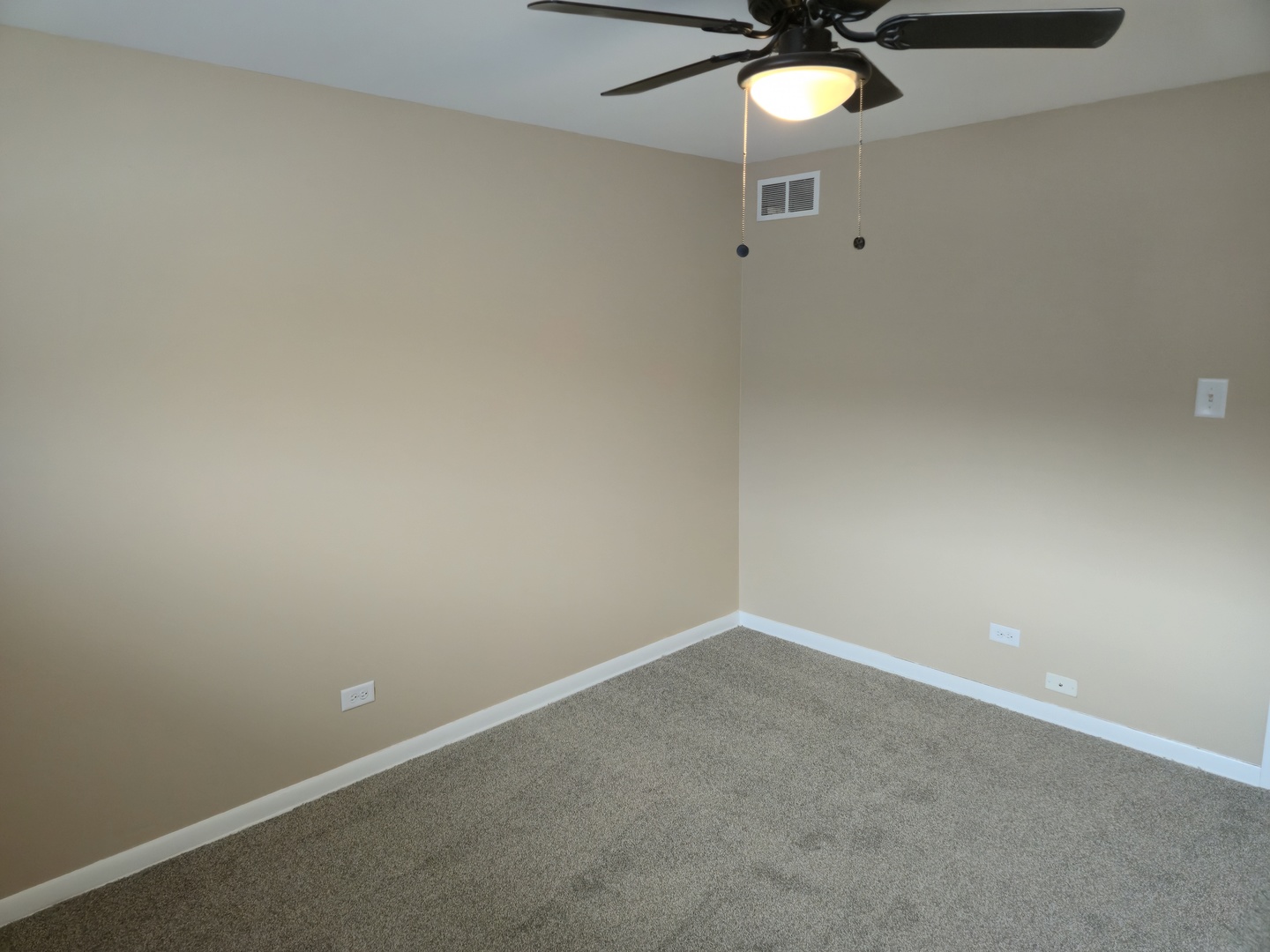 14927 Kenton Avenue, Midlothian, IL 60445