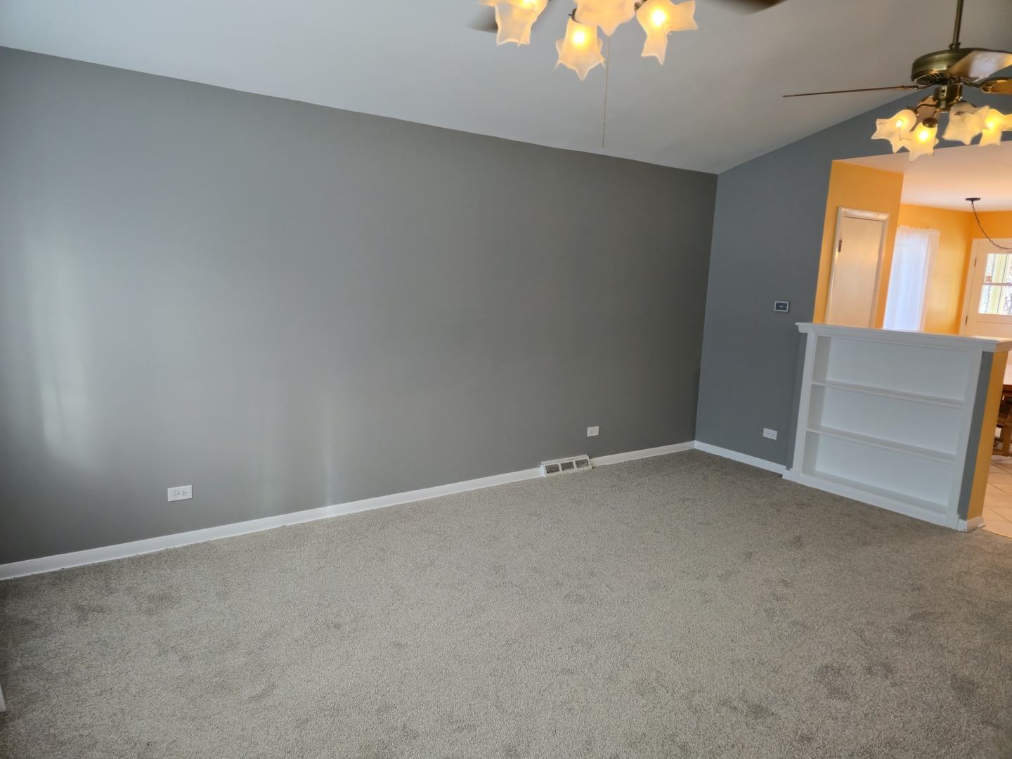 14927 Kenton Avenue, Midlothian, IL 60445