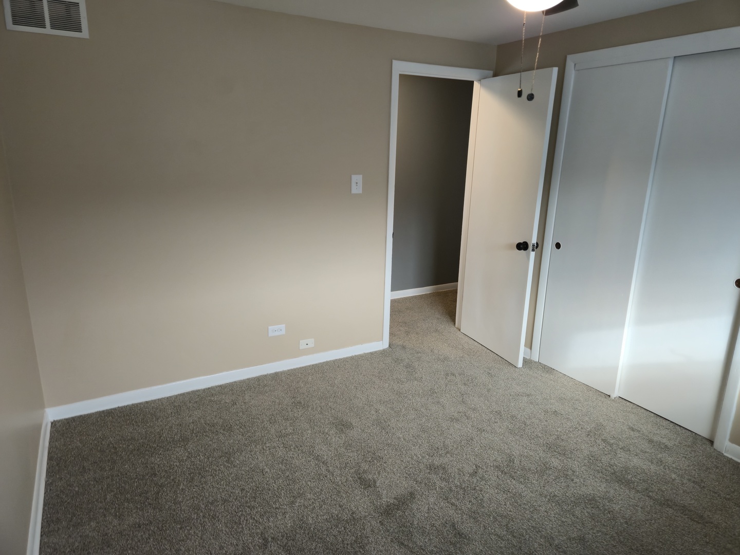 14927 Kenton Avenue, Midlothian, IL 60445