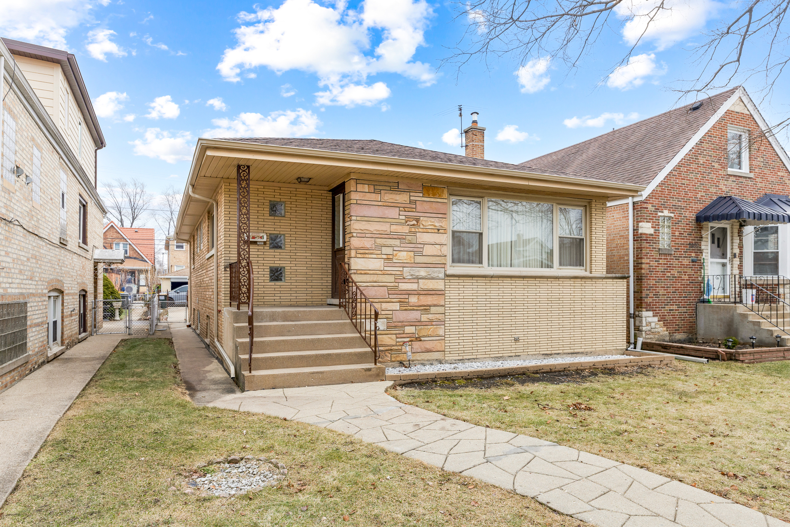 2931 N 76TH Avenue, Elmwood Park, IL 60707