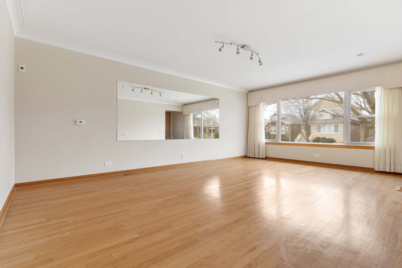 2931 N 76TH Avenue, Elmwood Park, IL 60707