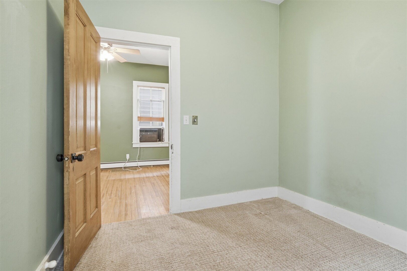 305 E Chestnut Street, Bloomington, IL 61701