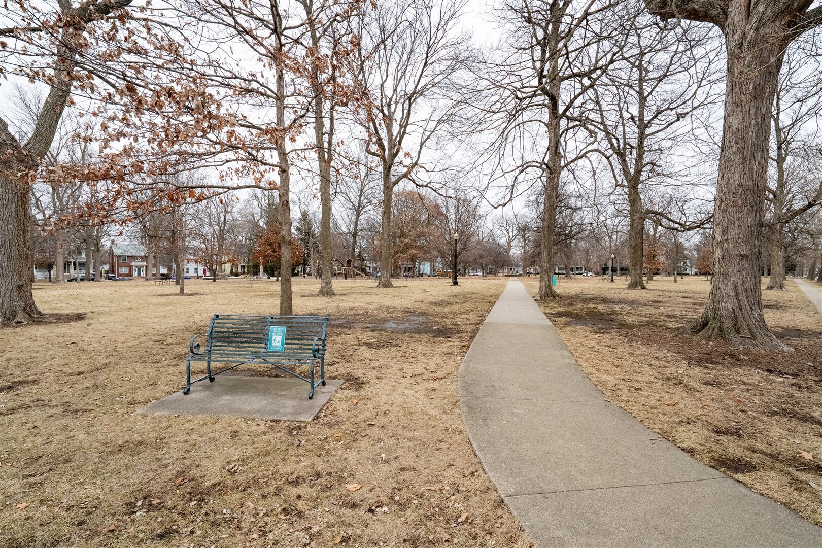 305 E Chestnut Street, Bloomington, IL 61701