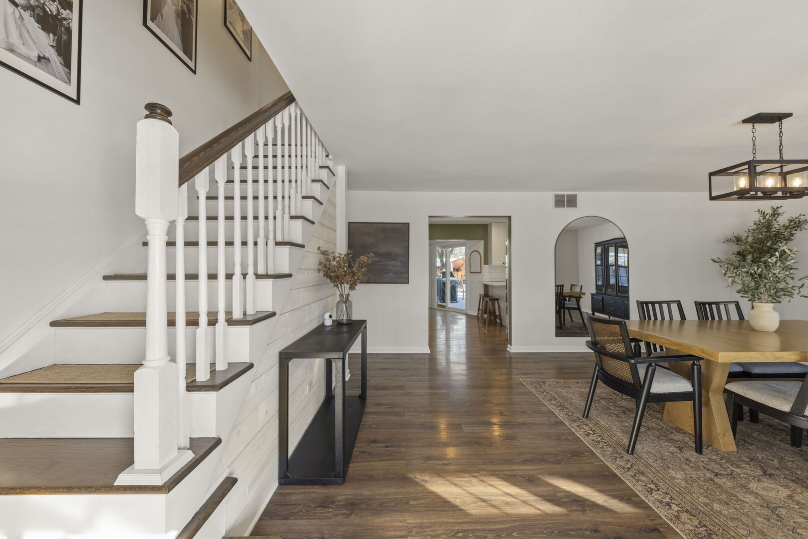 35 CLOVERDALE Lane, Schaumburg, IL 60194