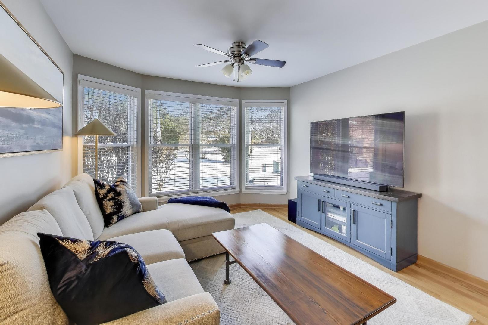 3017 Carlton Court, Westchester, IL 60154