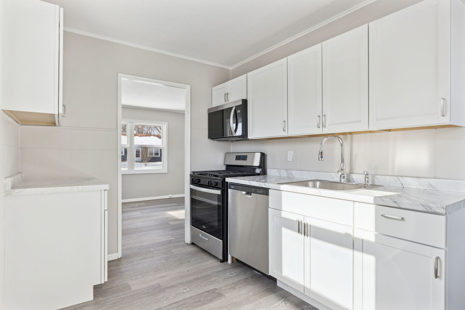 5216 N Roberts Road, Peoria Heights, IL 61616