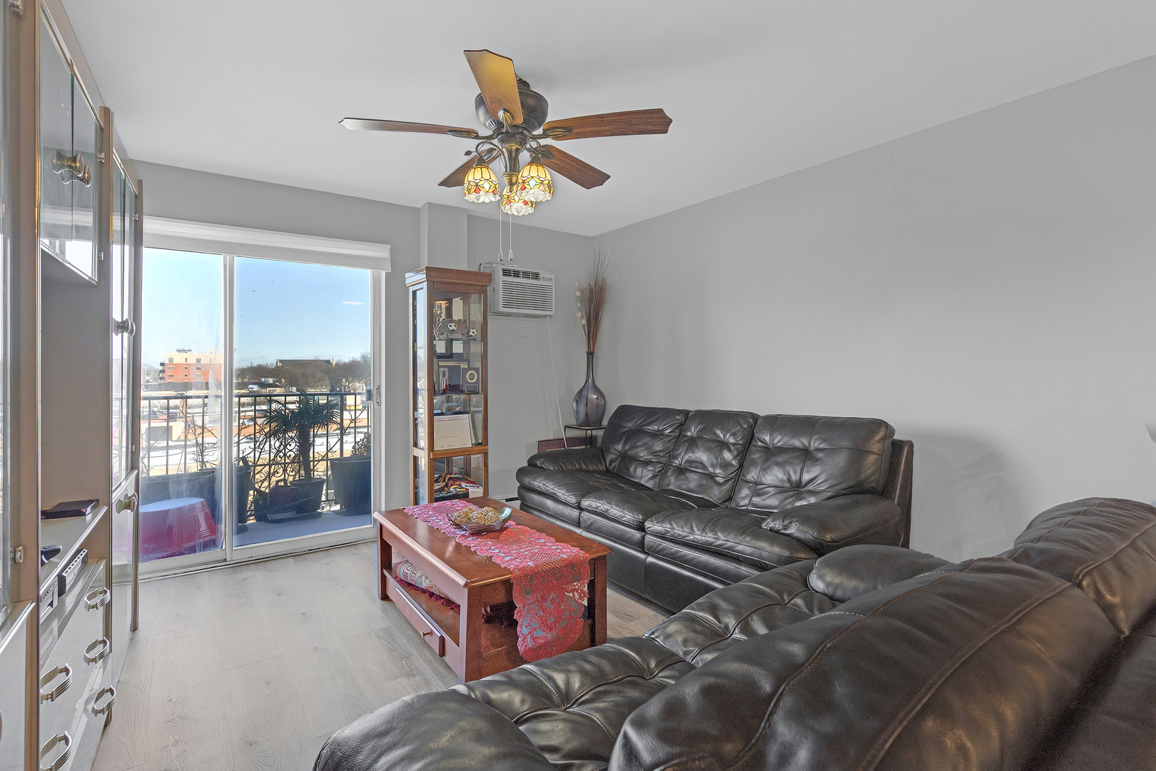 7830 W North Avenue #414, Elmwood Park, IL 60707