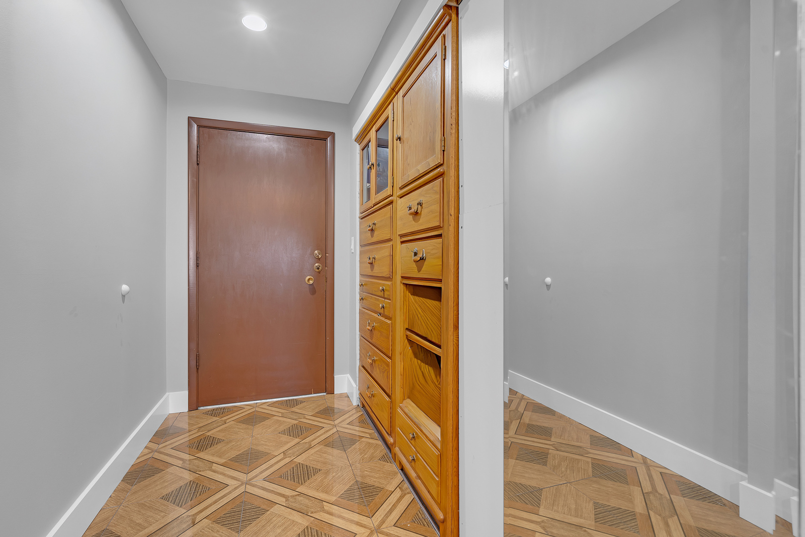 7830 W North Avenue #414, Elmwood Park, IL 60707