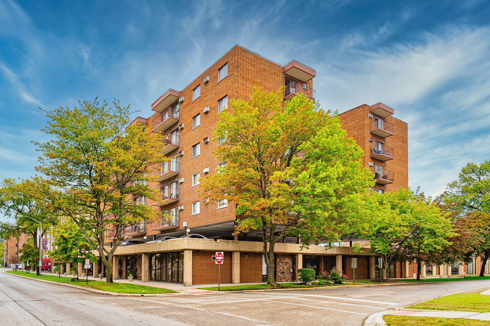 7830 W North Avenue #414, Elmwood Park, IL 60707