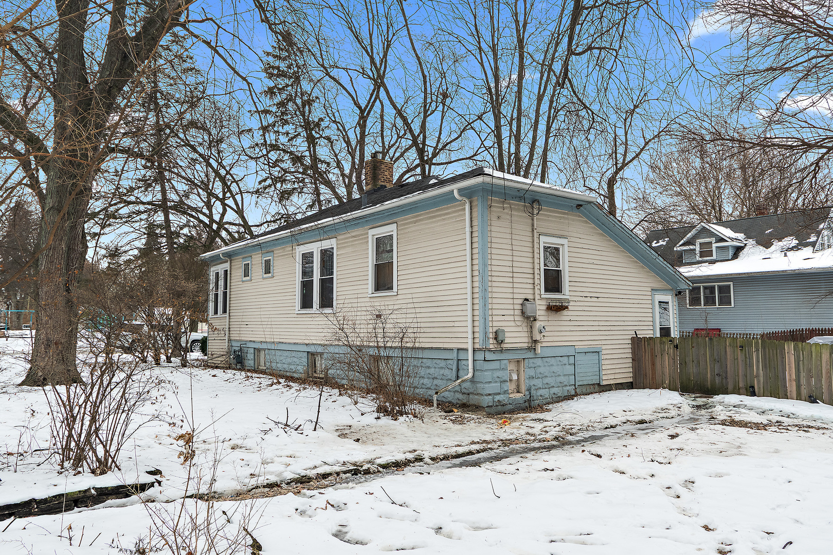 1812 Cedar Road, Homewood, IL 60430