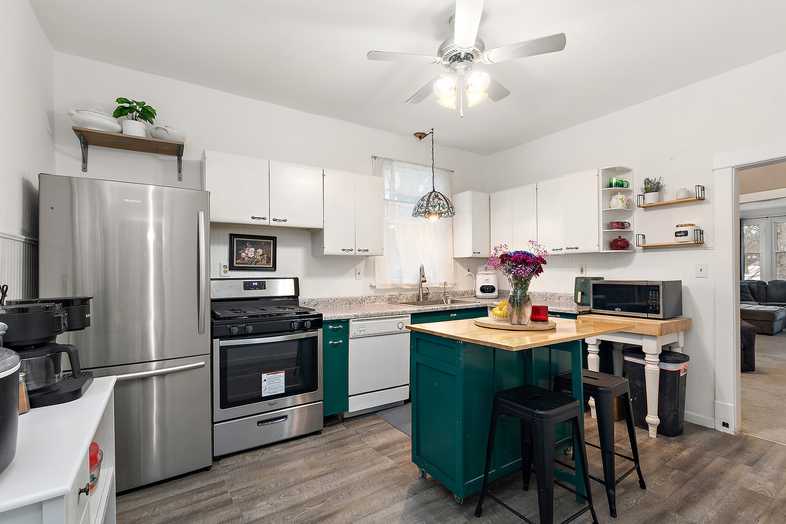 1812 Cedar Road, Homewood, IL 60430