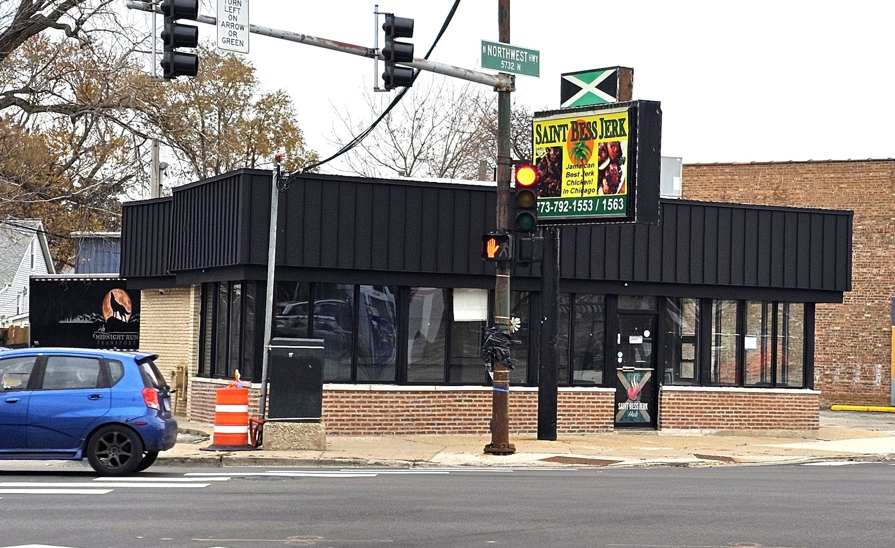 5725 N Northwest Highway, Chicago, IL 60630