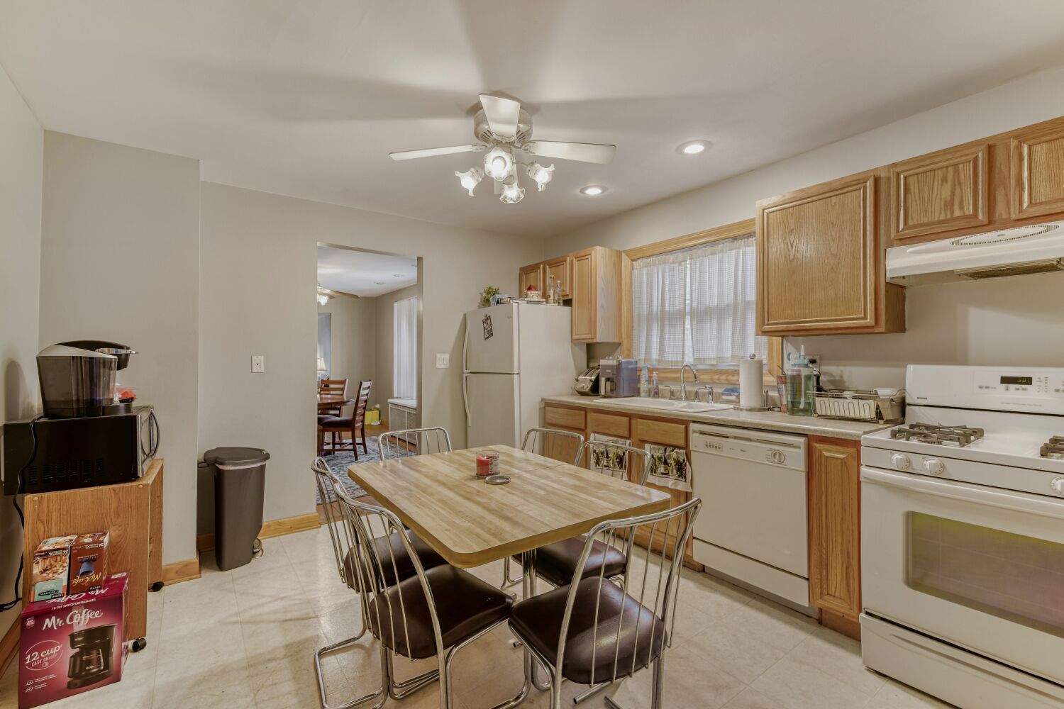 3333 S Emerald Avenue, Chicago, IL 60616