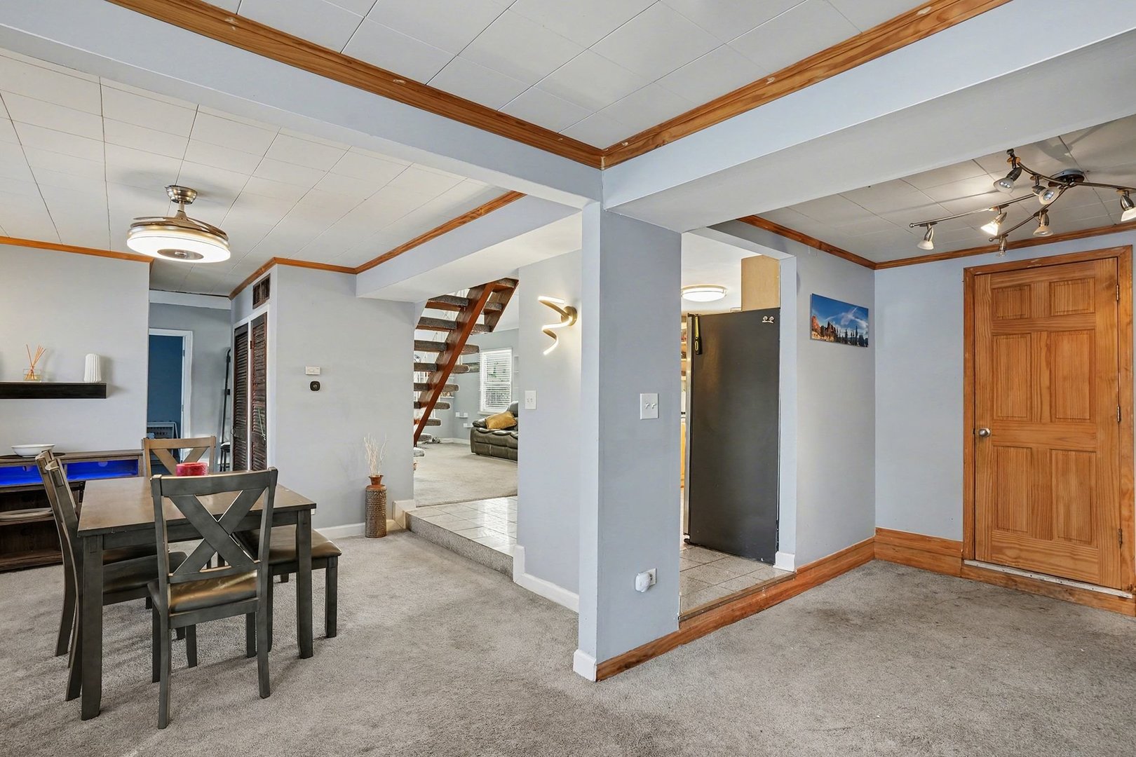 207 Seabury Road, Bolingbrook, IL 60440