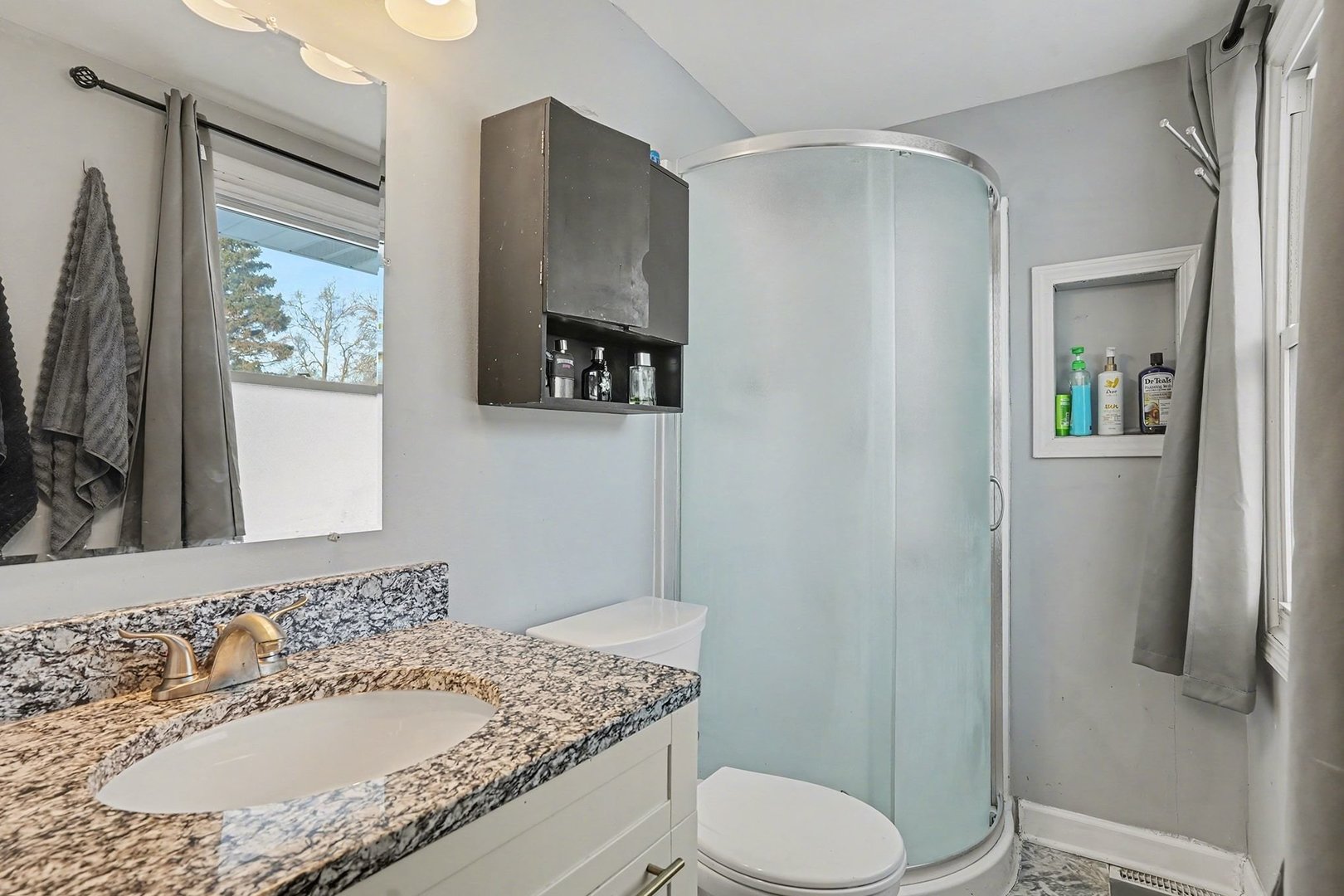 207 Seabury Road, Bolingbrook, IL 60440