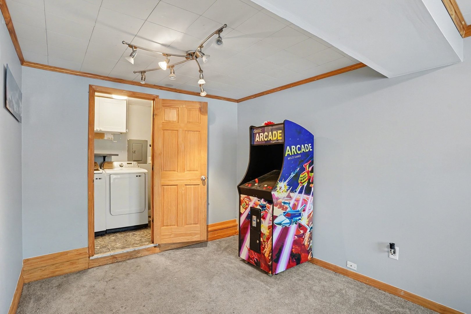 207 Seabury Road, Bolingbrook, IL 60440