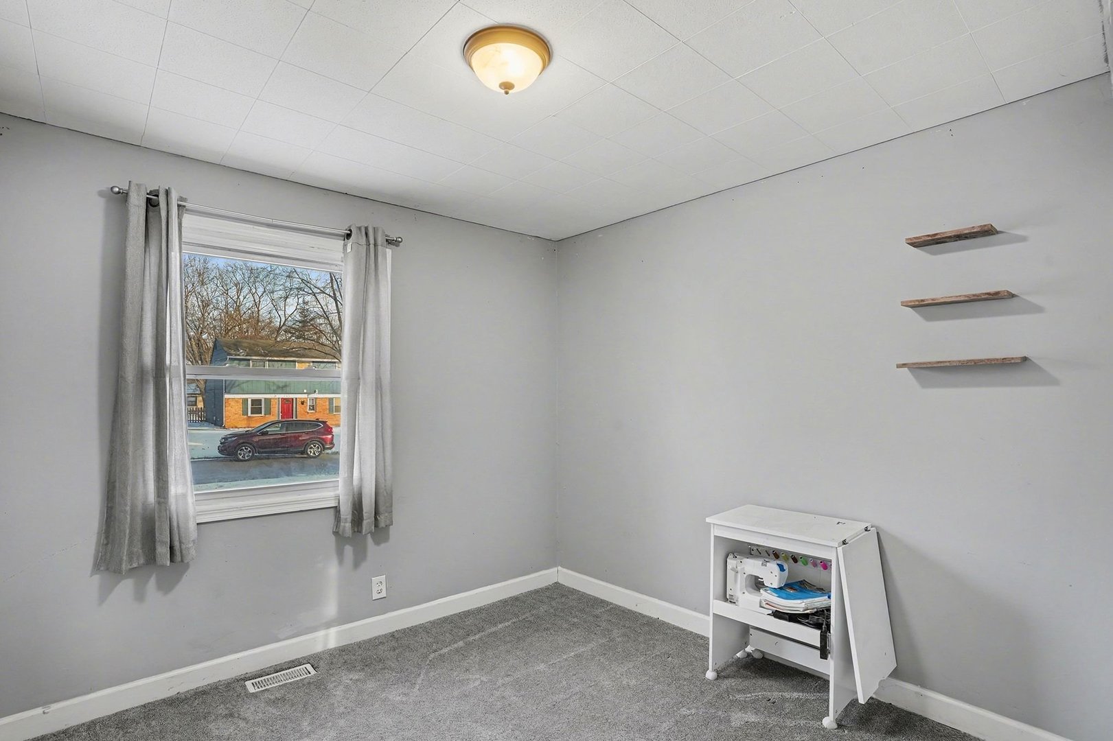 207 Seabury Road, Bolingbrook, IL 60440