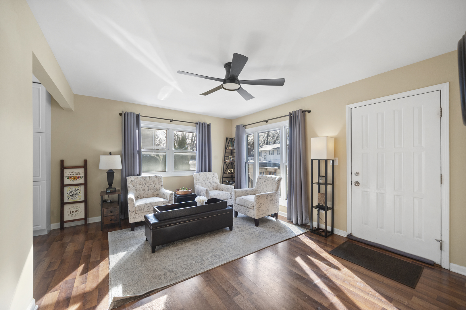 151 Egan Drive, Streamwood, IL 60107