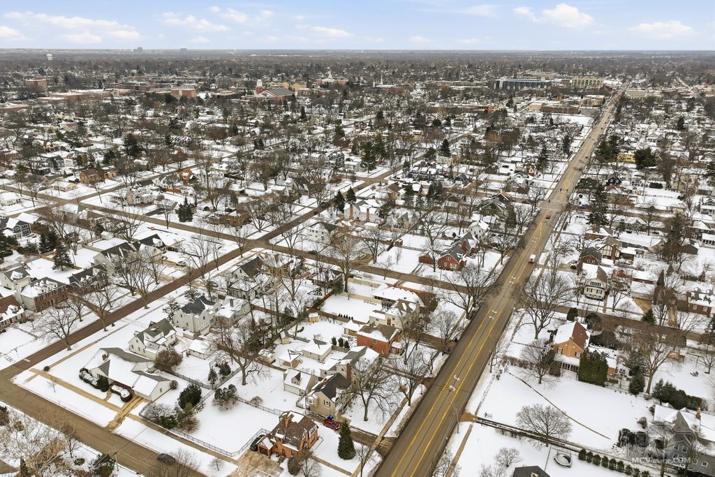 1017 N Main Street, Wheaton, IL 60187