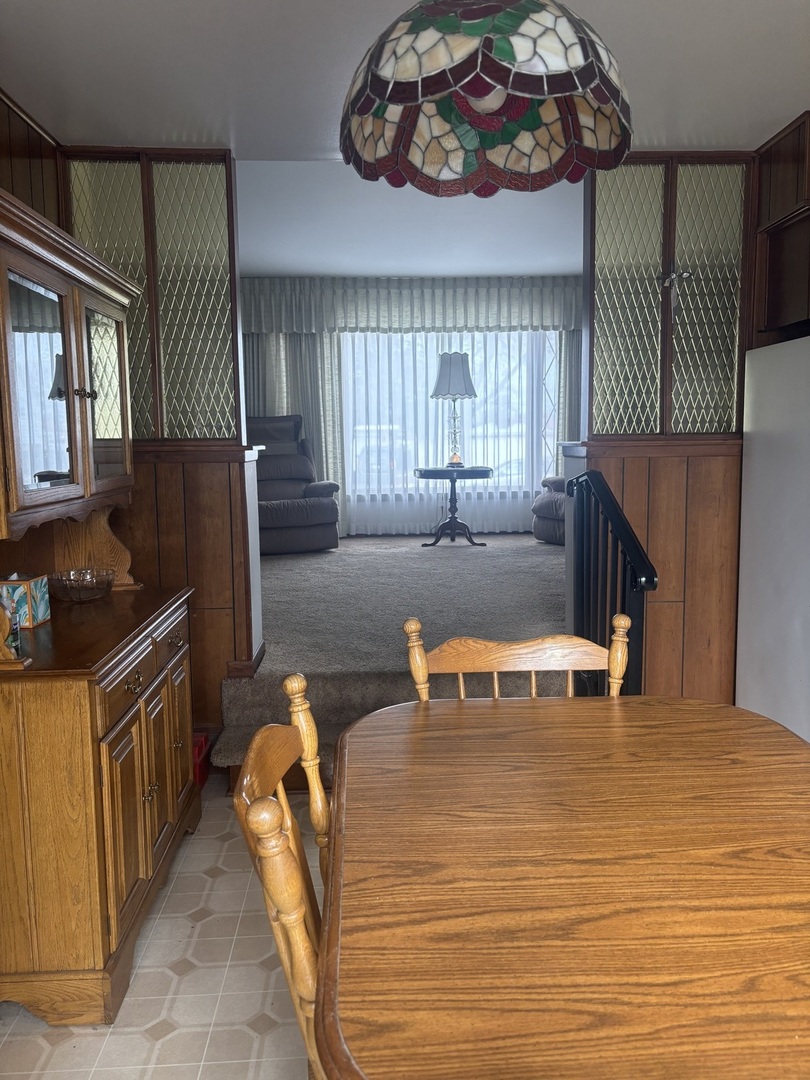 535 E 166th Place, South Holland, IL 60473