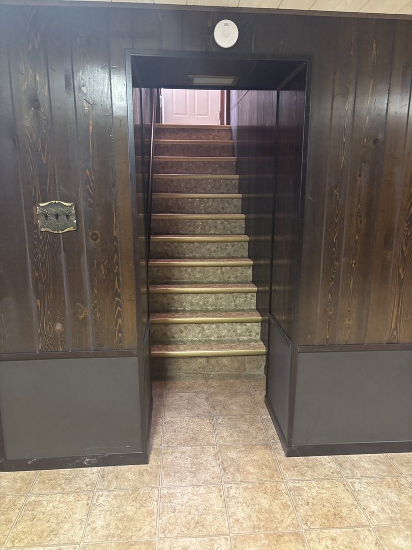 535 E 166th Place, South Holland, IL 60473