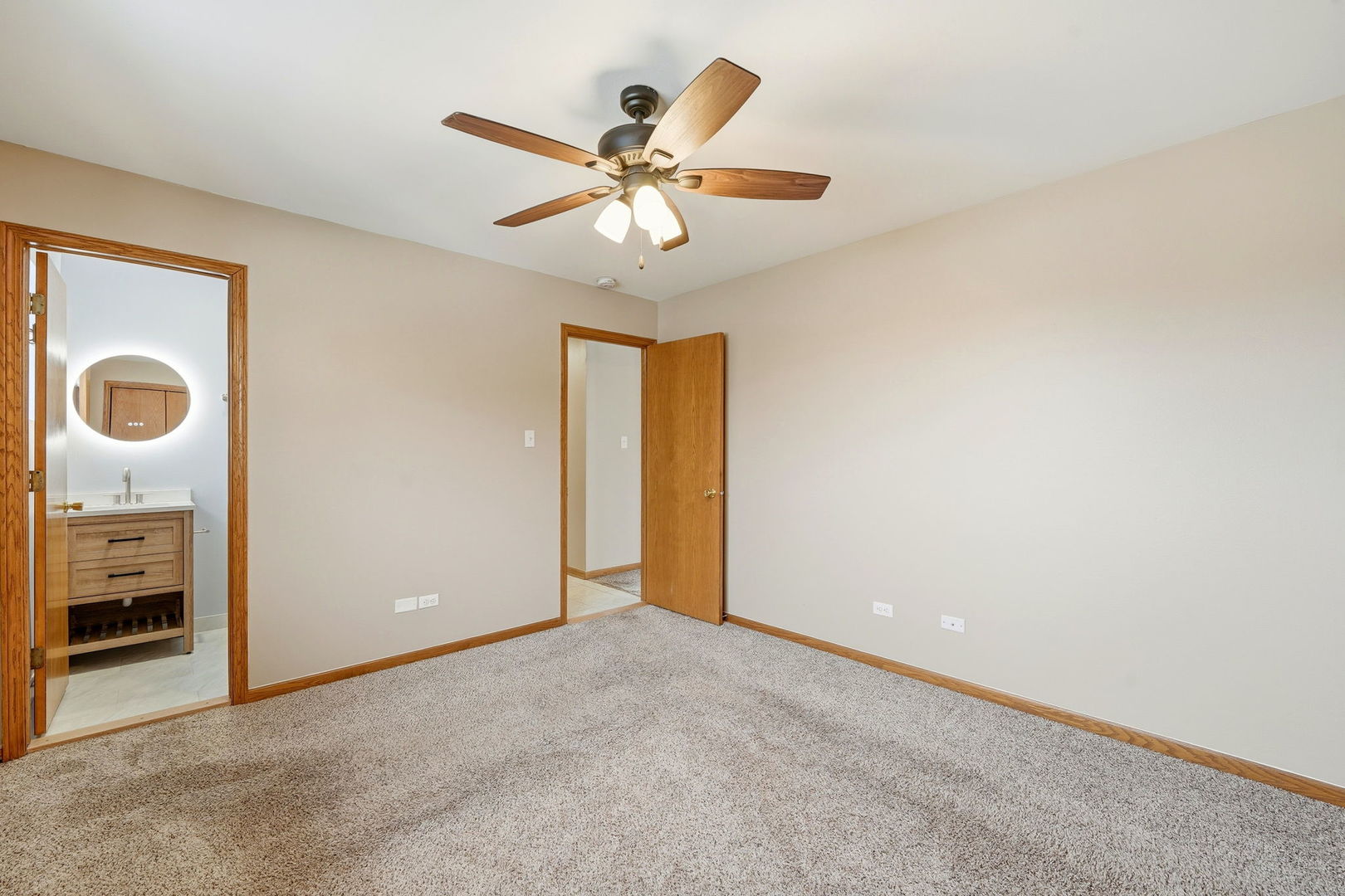 4311 N Grace Street #2, Schiller Park, IL 60176