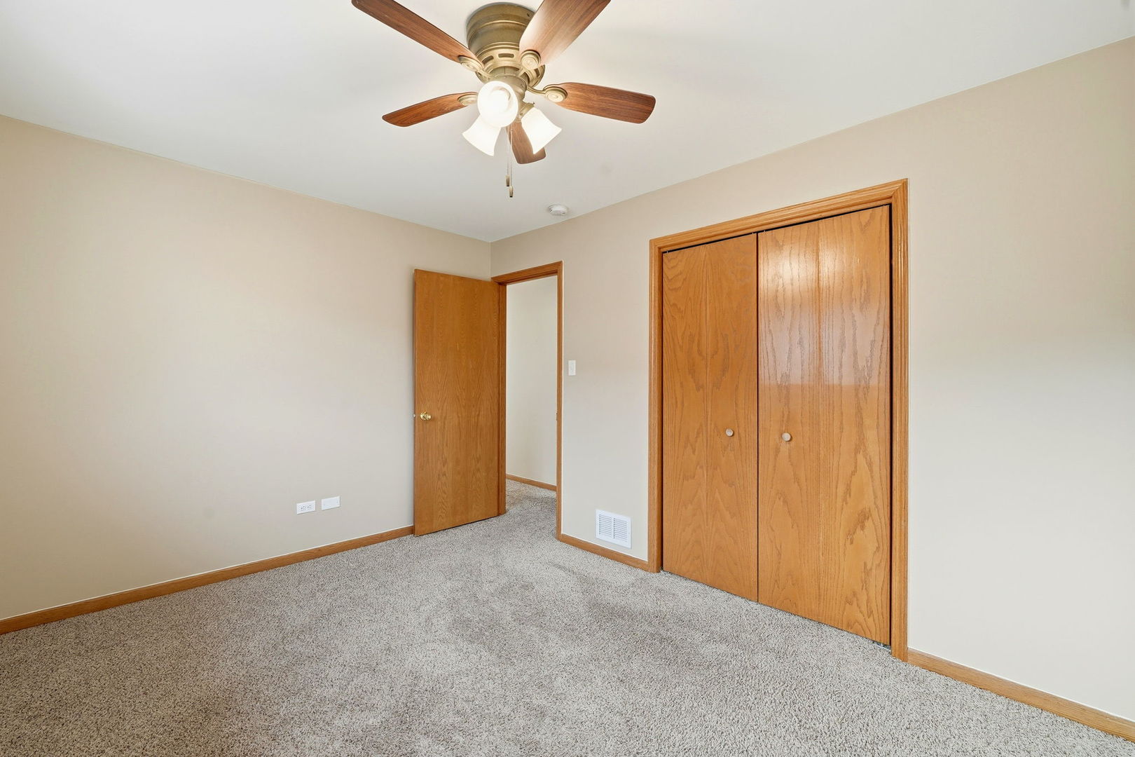 4311 N Grace Street #2, Schiller Park, IL 60176