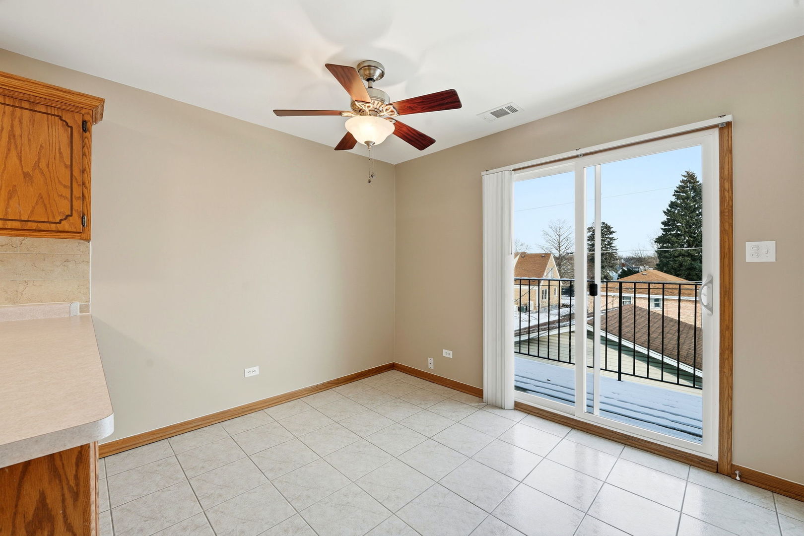 4311 N Grace Street #2, Schiller Park, IL 60176