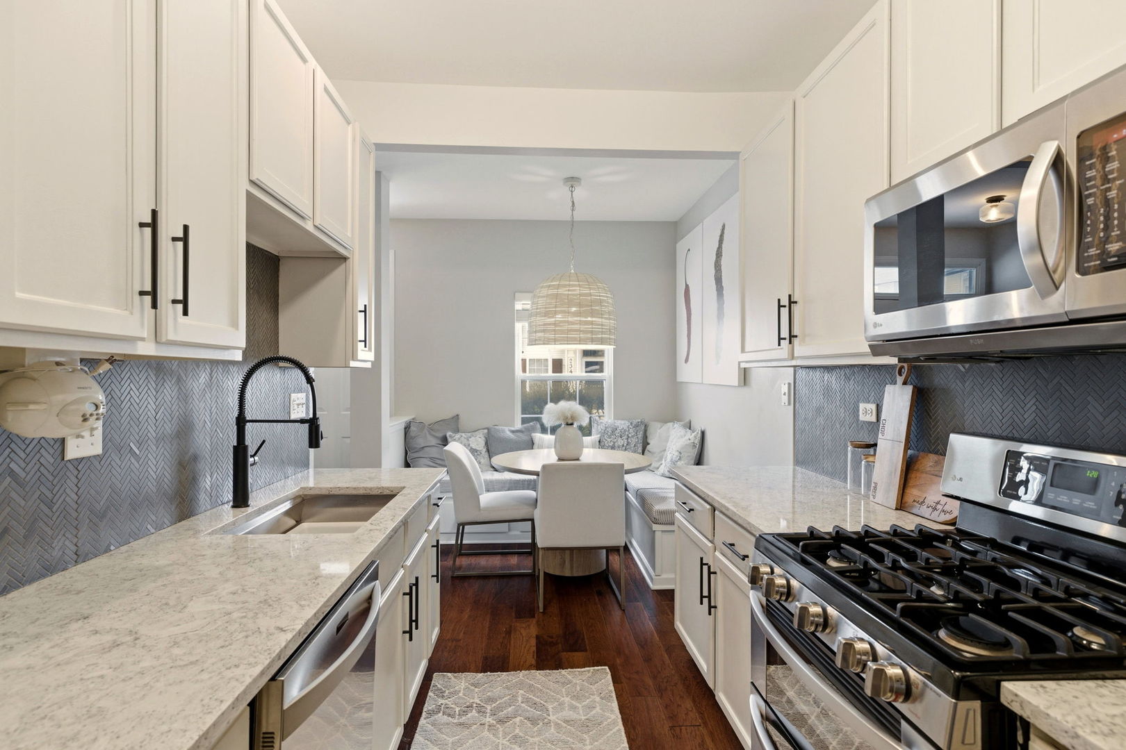 2314 Reflections Drive, Aurora, IL 60502