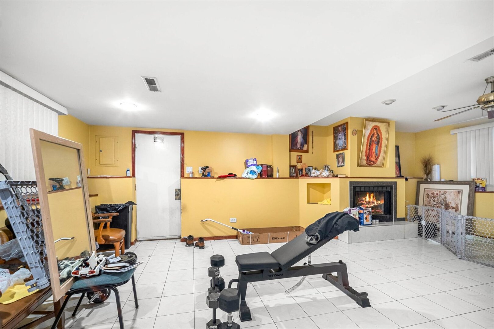 0N160 Sarana Avenue, West Chicago, IL 60185