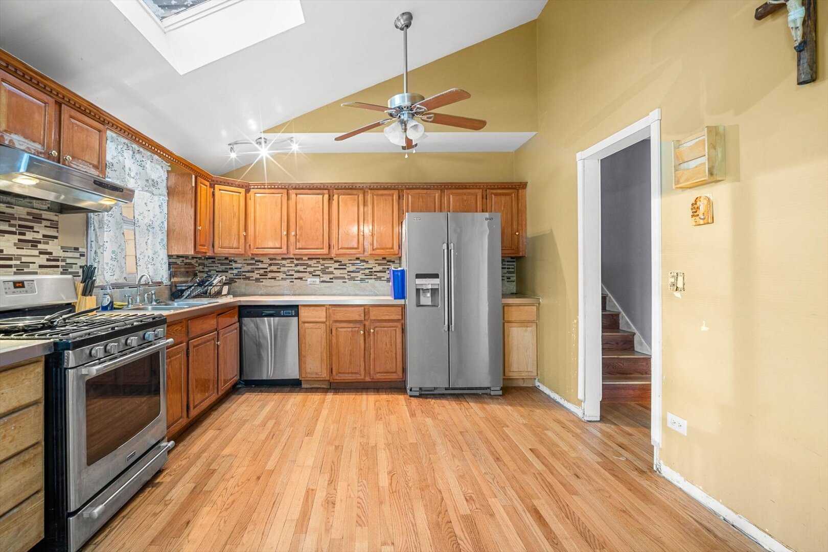 0N160 Sarana Avenue, West Chicago, IL 60185