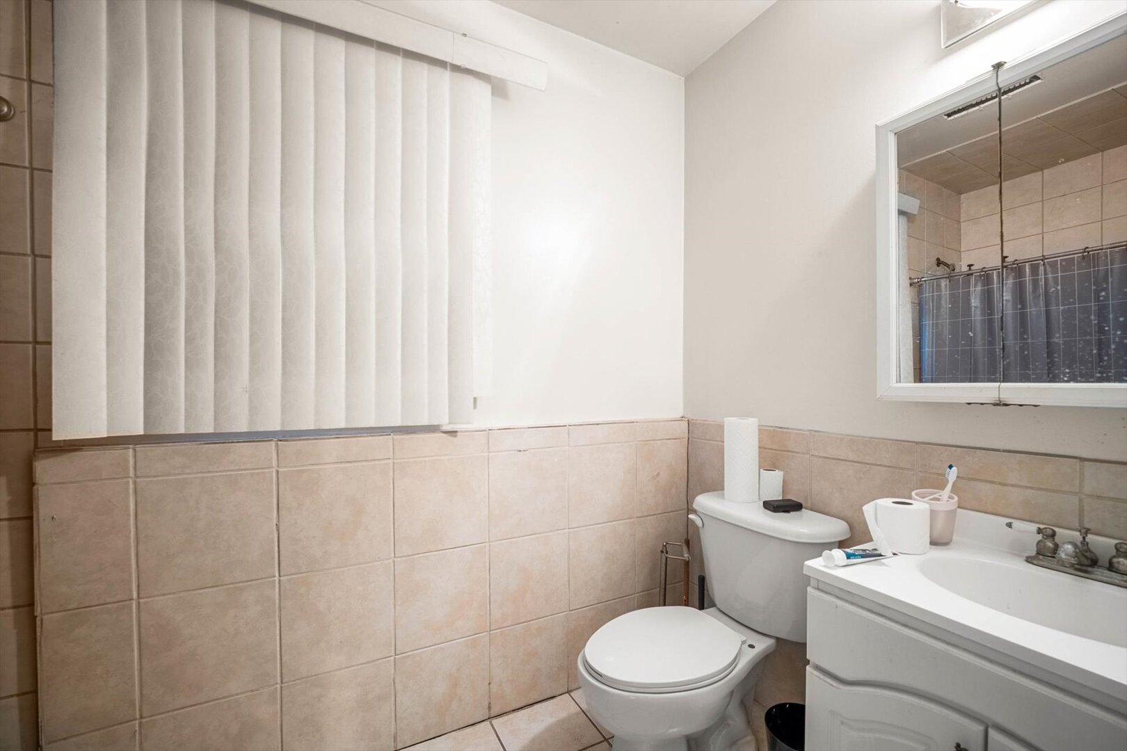 0N160 Sarana Avenue, West Chicago, IL 60185